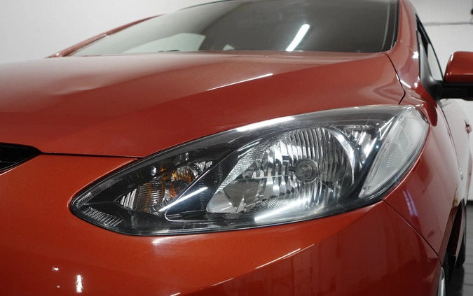 Mazda 2 cena 15900 przebieg: 137747, rok produkcji 2007 z Pułtusk małe 781